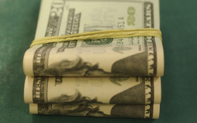 Brasil teve a 2&ordf; maior sa&iacute;da de d&oacute;lares da hist&oacute;ria no ano passado