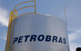 Petrobras reduz pre&ccedil;o da gasolina em 5,2%