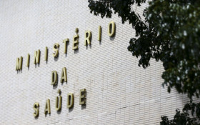 Quatro unidades de Petr&oacute;polis descredenciadas pelo MS