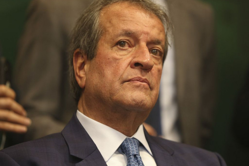 Valdemar diz que Bolsonaro n&atilde;o sabia da sa&iacute;da de Fl&aacute;vio para os EUA
