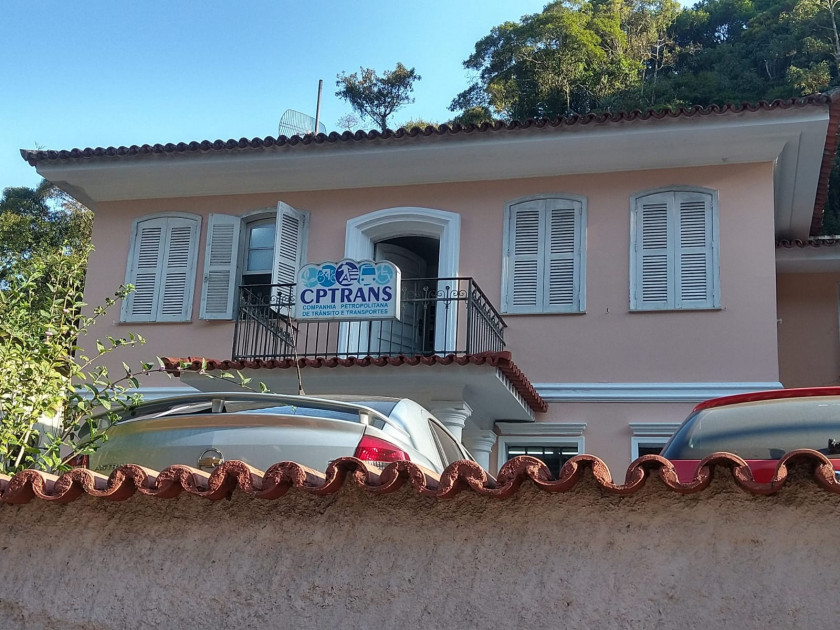 Licita&ccedil;&atilde;o para lojas da rodovi&aacute;ria do centro &eacute; aberta pela CPTrans