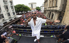Com Melody e Yan, Leo Santana leva seu megabloco para as ruas do Rio neste s&aacute;bado