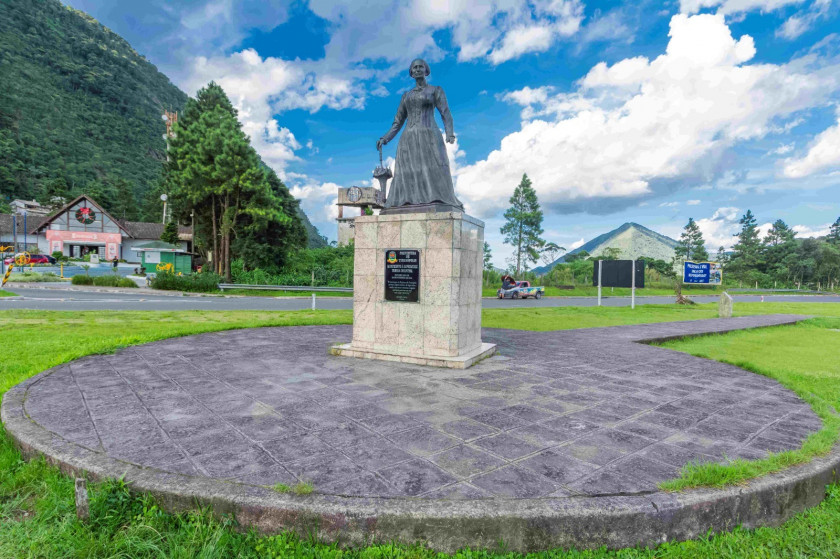 Teres&oacute;polis celebra 135 Anos de hist&oacute;ria, cultura e tradi&ccedil;&atilde;o marcada pela matriarca Dona Teresa Cristina, nesta segunda‑feira, 6 de julho