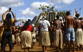 Mobilização indígena pressiona governo contra marco temporal