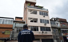 Prefeitura demole prédio símbolo da desordem
