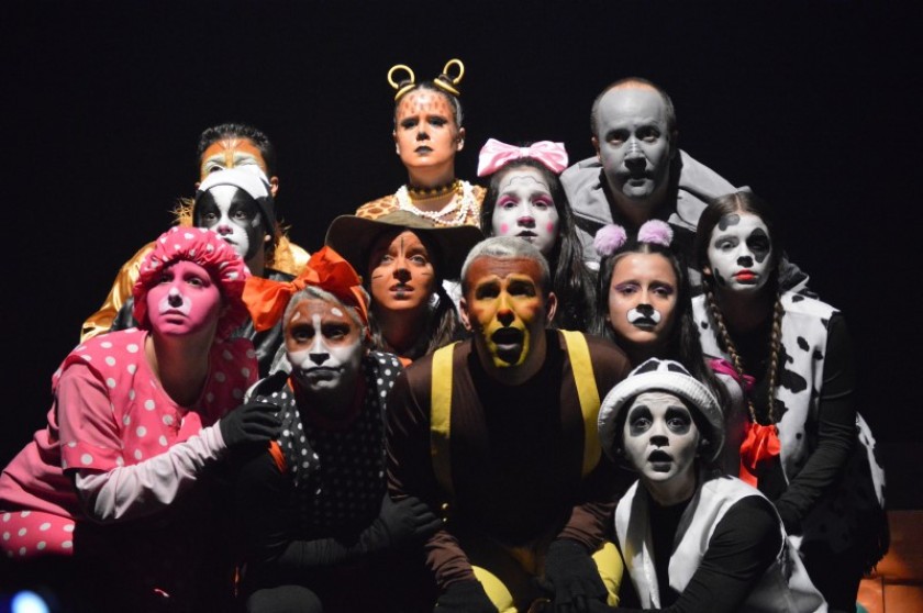 Macaque in the trees