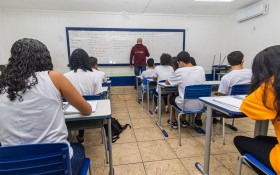 JORNAL DO SERVIDOR | Contrata&ccedil;&atilde;o de mais 1,4 mil tempor&aacute;rios para a educa&ccedil;&atilde;o