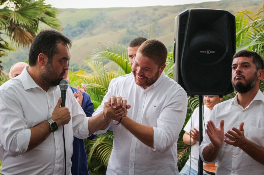 J&uacute;lio: "Quem contribuiu foi Cl&aacute;udio Castro"