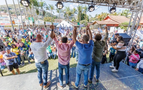 Macaque in the trees