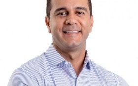 Renato Ara&uacute;jo re&uacute;ne lideran&ccedil;as da direita na Costa Verde