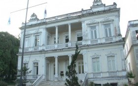 D&iacute;vida de Petr&oacute;polis cresce mais de 20% no primeiro quadrimestre
