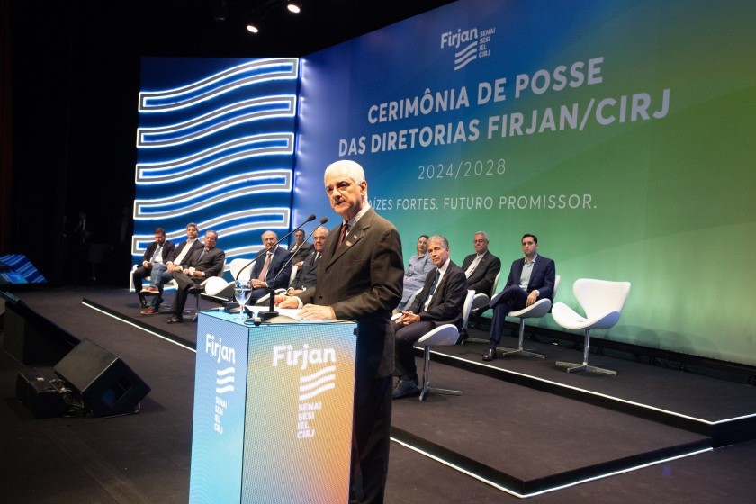 Macaque in the trees