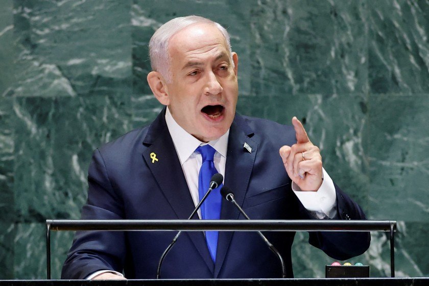 Ir&atilde; e Israel suspendem ataques m&uacute;tuos