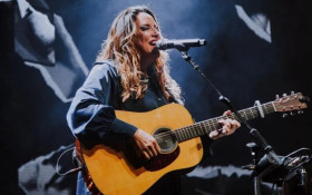 Ana Carolina celebra 25 anos de carreira