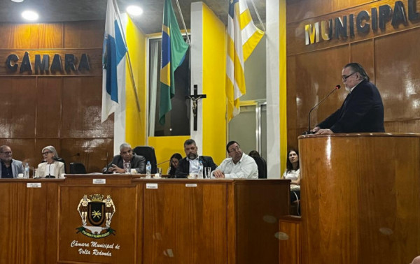 Macaque in the trees