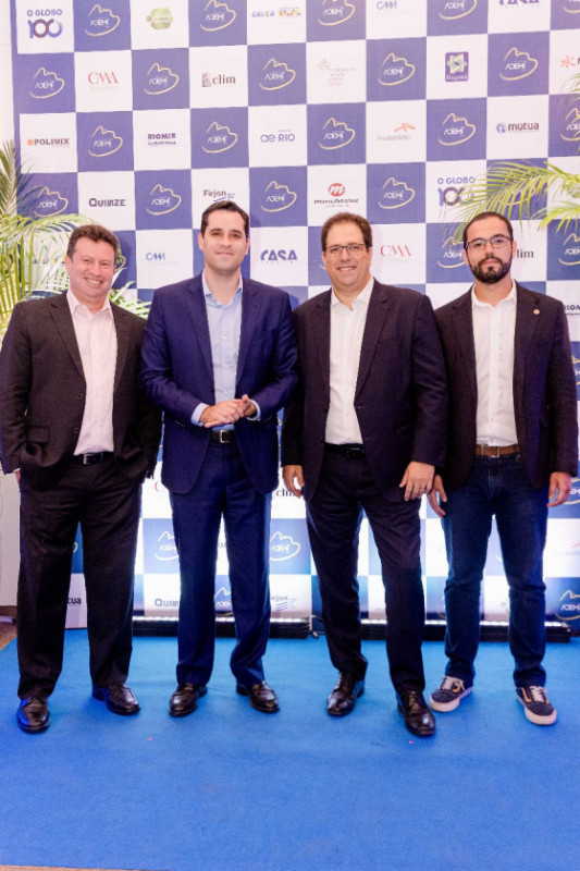 Macaque in the trees