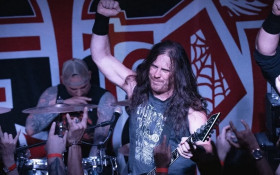 Banda de metal realiza show em Brasília pós-virada