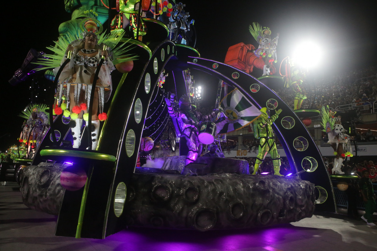 Macaque in the trees