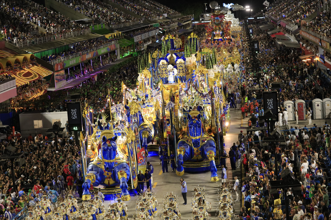 Macaque in the trees