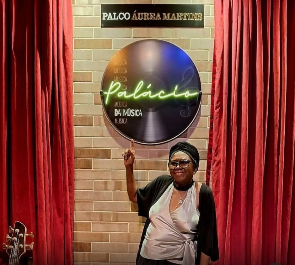 Macaque in the trees