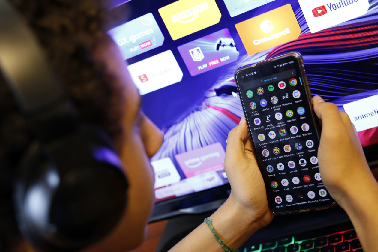 Brasil tem menos transpar&ecirc;ncia em an&uacute;ncios nas redes sociais, aponta estudo