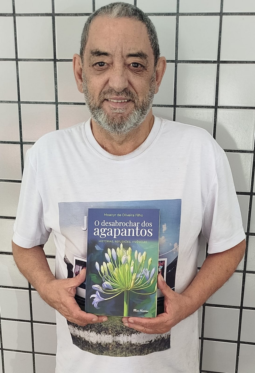 Macaque in the trees