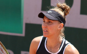 Bia Haddad Maia avan&ccedil;a em duplas de Roland Garros