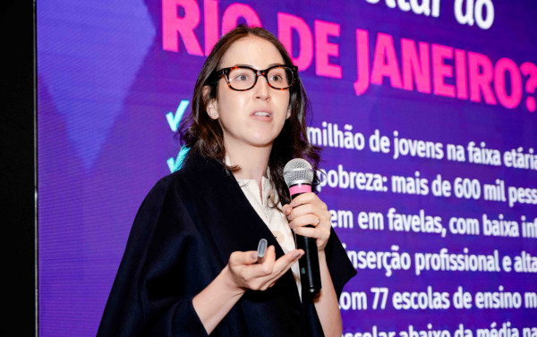 Macaque in the trees