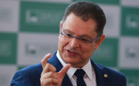 CORREIO BASTIDORES | S&oacute;stenes: veto ser&aacute; derrubado sem vota&ccedil;&atilde;o nominal