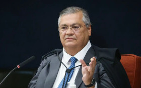 Dino mira emendas para parentes de parlamentares e entidades