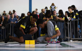 VR conquista 12 medalhas