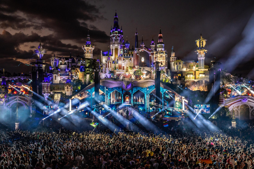 Macaque in the trees