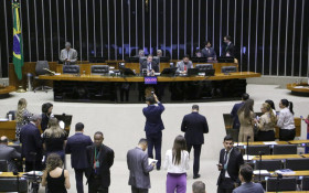 Jurista alerta para riscos na transi&ccedil;&atilde;o e aumento da carga tribut&aacute;ria