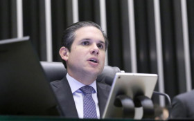 Motta deixa CPI do Banco Master "para depois"