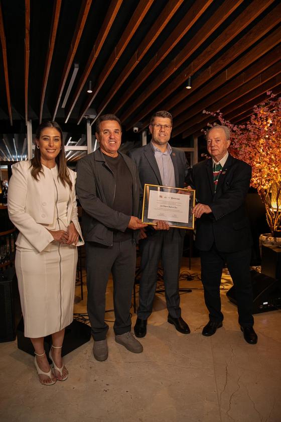 Macaque in the trees