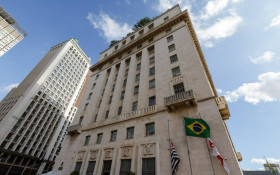 Prefeitura apura R$ 16,5 milh&otilde;es de ONG ligada a filme de Bolsonaro
