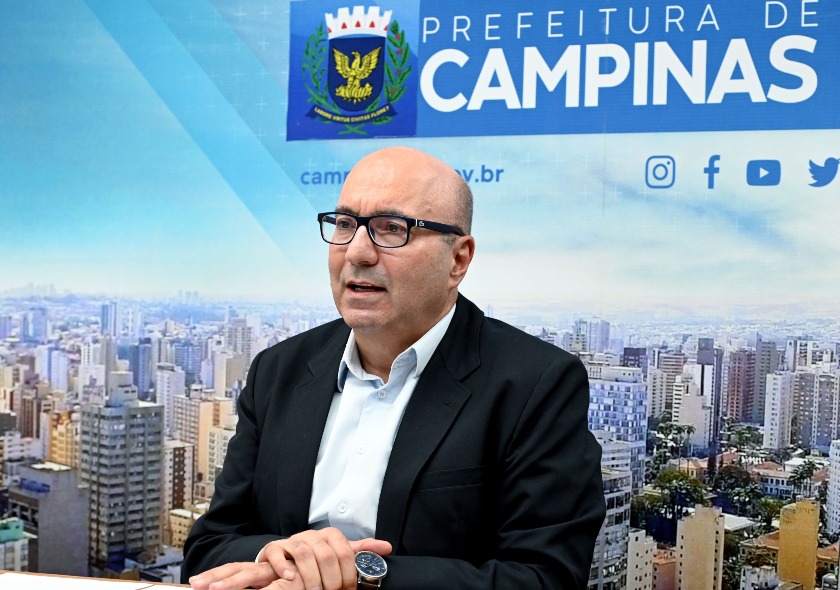 D&aacute;rio n&atilde;o se pronuncia sobre transporte e sil&ecirc;ncio &eacute; notado politicamente