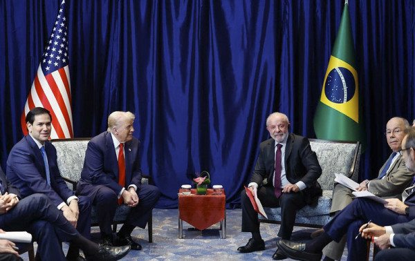 Em encontro com Trump, Lula se oferece para intermediar di&aacute;logo entre EUA e Venezuela