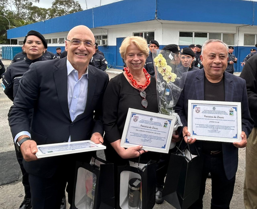 Macaque in the trees