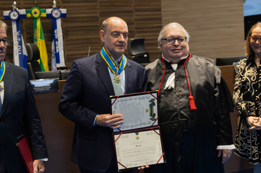 Macaque in the trees