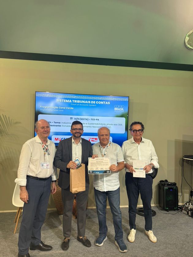 Macaque in the trees