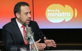 Governo vai propor escala 5x2 e 40h semanais