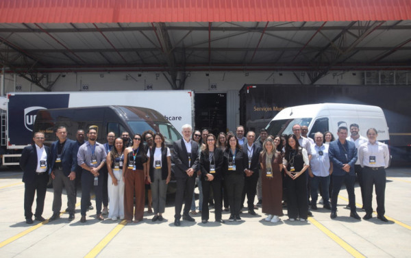 Nova instalação da empresa no Aeroporto Internacional de Viracopos, em Campinas (SP) Macaque in the trees
