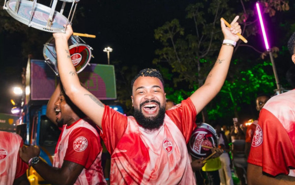 Macaque in the trees