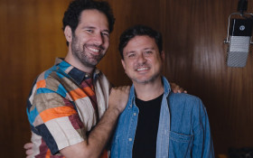 Dois bicudos podem se beijar sim, e de novo