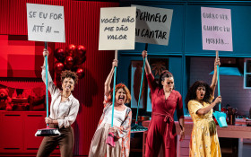 Humor e identificação na jornada da maternidade