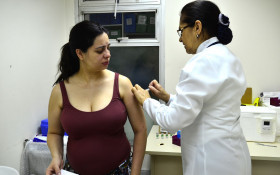 Contra bronquiolite e pneumonias: Campinas começa a vacinar gestantes na próxima segunda, 15