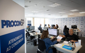 Procon-SP registra aumento de reclamações durante Black Friday e fiscaliza irregularidades em estabelecimentos