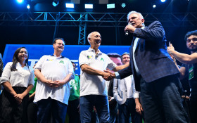 BRASILIANAS | Filia&ccedil;&atilde;o de Arruda provocou debandadas e ades&otilde;es