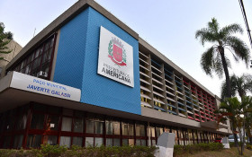 Americana aprova a exig&ecirc;ncia de ensino superiorpara secret&aacute;rios